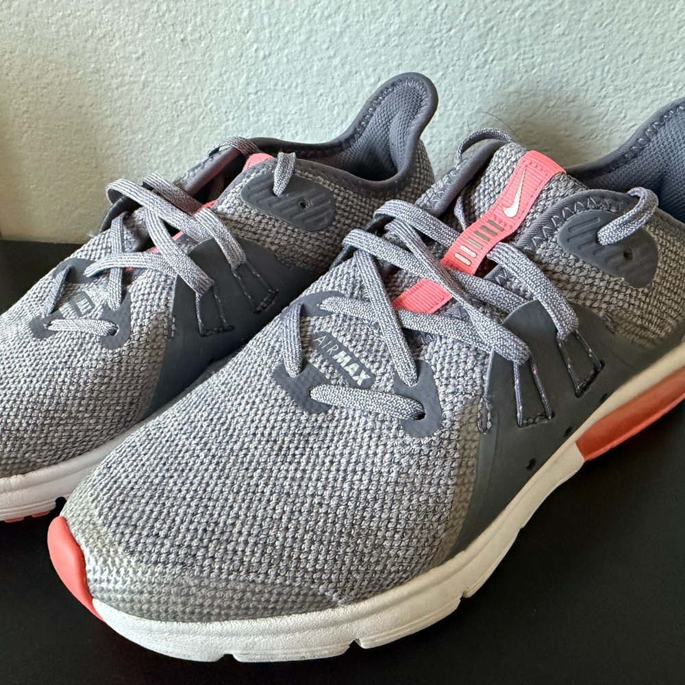 Nike Airmax Gray and Pink Shoes
